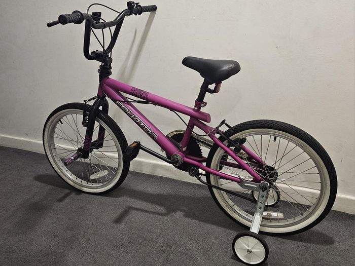 Girls bike 20inch Bmx Stabilisers