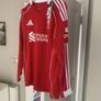 Liverpool jersey Image 3