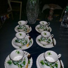 Royal Albert Trillium teaset