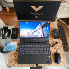 Brand New Gaming Laptop Hp Victus AMD Ryzen 5 240 6/12 RTX5050 8GB 80W GDDR7 16GB DDR5 5600mhz 512GB NVMe PCIE 4.0 15.6" 1080p 144hz Ips 250nits Win11 RGB