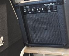HB10-G guitar amplifier