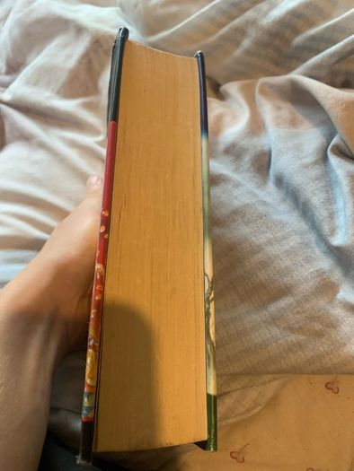 Hardback First edition : Harry Potter and the deathly hallows