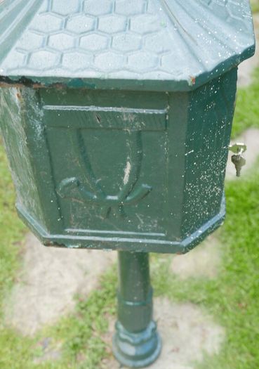 Cast Iron Freestanding Pole Post Box