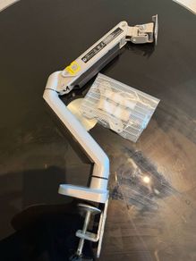 Monitor arm