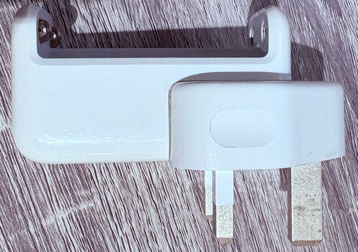 Apple Battery Charger