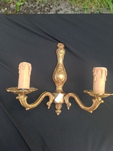 Gold wall lamp postage possible