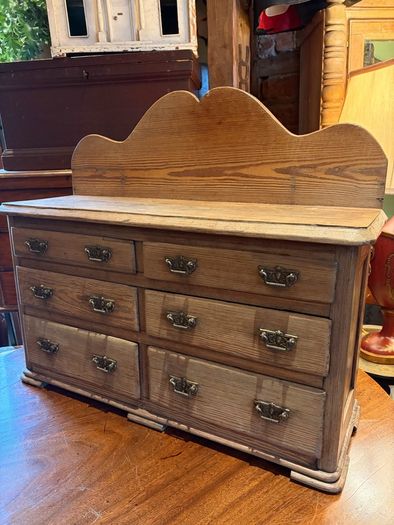 Victorian Table Top Chest