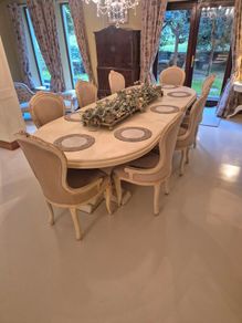 Dining table and 8 chairs
