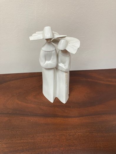 Lladro - Porcelain Figurine - Vintage - 2 Nuns