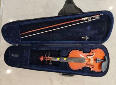 1/4 size violin