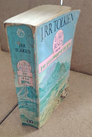Vintage 1986 The Fellowship of the Ring (Unicorn / Unwin Paperbacks)