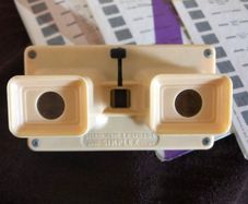 Three D Lestrade stereoscope viewer