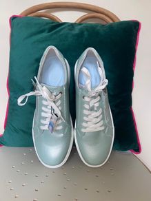 Womens trainers