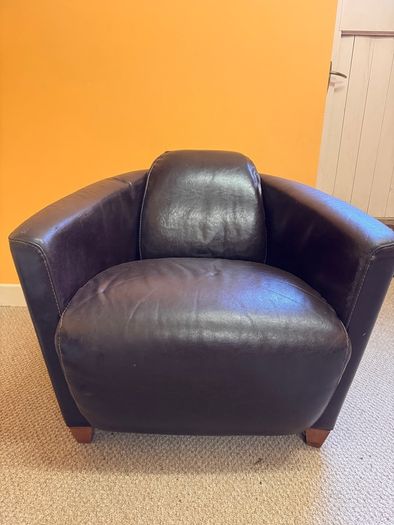 Leather Lounge Chair