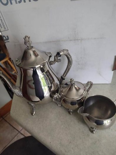 Vintage Leonard 5 Piece Silver plate Teapot, Sugar B0wl. Creamer / milk jug.