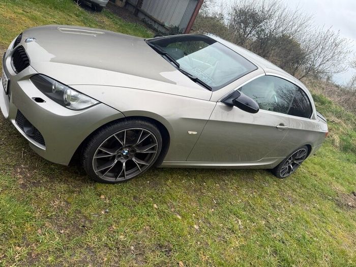 Bmw 320i  E93