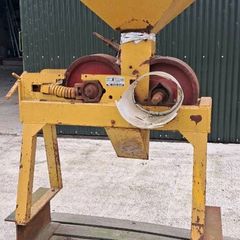 Corn roller