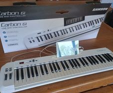 Samson Carbon 61 Midi ControllerKeyboard