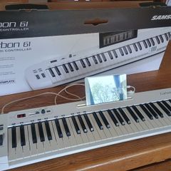 Samson Carbon 61 Midi ControllerKeyboard