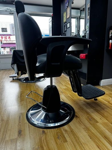 Barber/Hairdresser Chairs - Set of 3