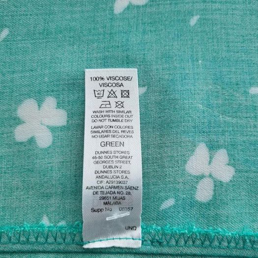 Dunnes green & white skirt, Size 16-18