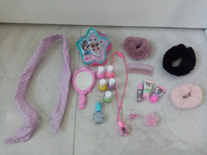 Girly accessories