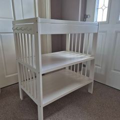 Changing Table