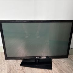 LG Flat Screen TV
