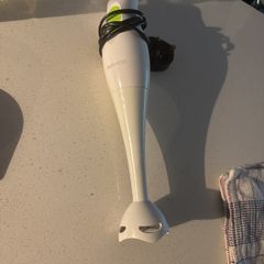 Hand mixer