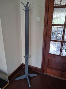 Coat stand/ hanger