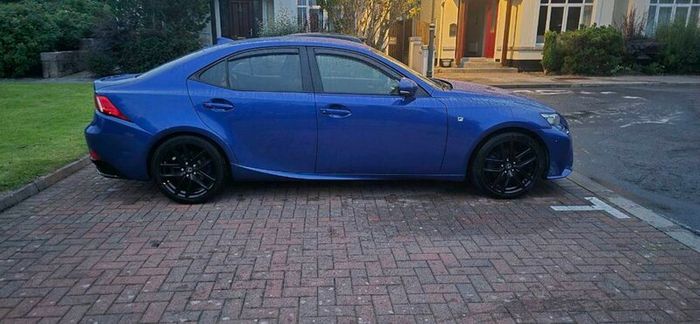 2015 Lexus IS300H