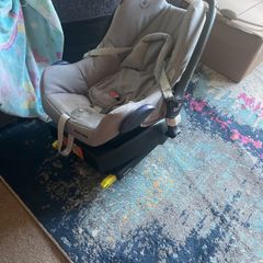 Maxi Cosi Baby Seat with Isofix