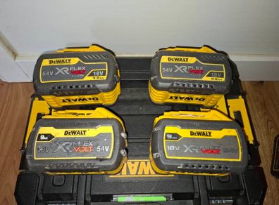 Dewalt flex 9AH batteries