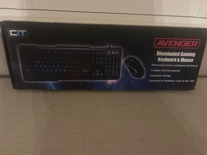 CT Avenger Illuminated Gaming Keyboard & Mouse