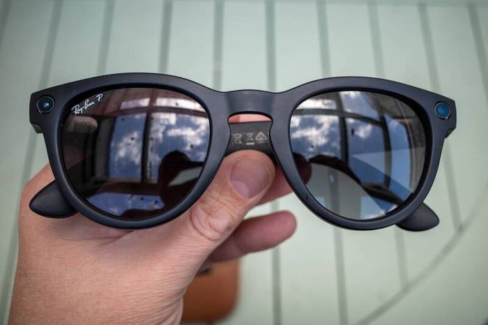 Meta Raybans Gen 2 - Headliner