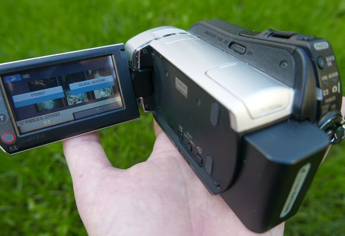 Sony Handycam DCR-SR35E 30GB HDD Camcorder, Y2K Digicam, Retro Video Camera, Carl Zeiss 40x Zoom, Vintage Digital Handycam
