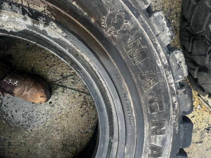 Telehandler allterrain tyres