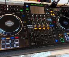 Pioneer XDJ XZ Controller