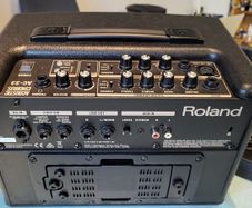 Roland AC-33 Acoustic Chorus Guitar Amp.