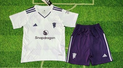 Manchester united kids sizes from to 11 years old