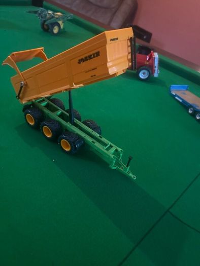 Farm toys