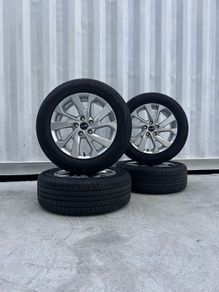 Genuine Hyundai 17" Alloy Wheels
