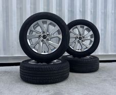 Genuine Hyundai 17" Alloy Wheels