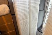 95 x storage boxes with lids (11 litre)