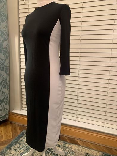 Zara black & white dress. Size M