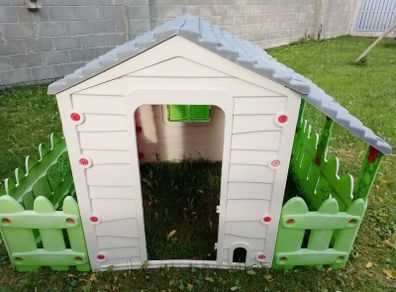 Kids Plastic Outdoor Playhouse with Garden Fence Attachment