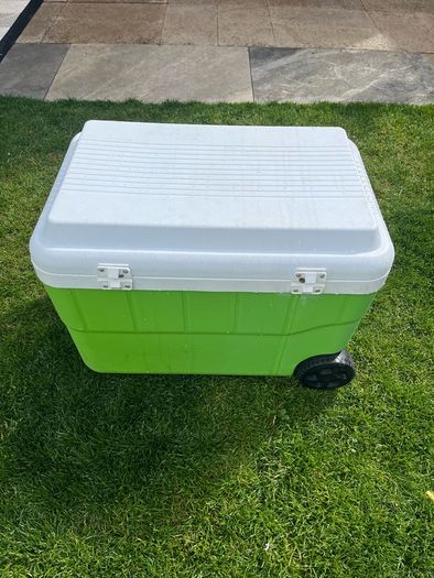 Cooler box