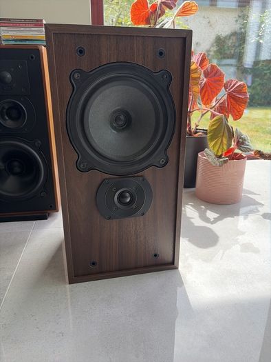 B&W Speakers