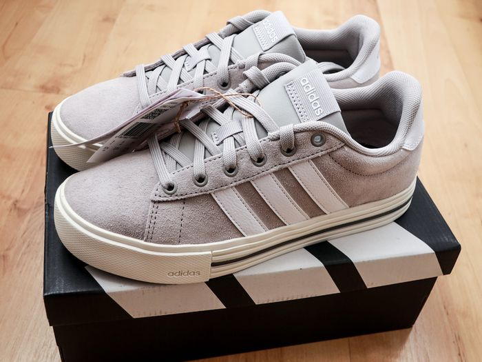Adidas Suede trainers | Size 5 UK | Brand New