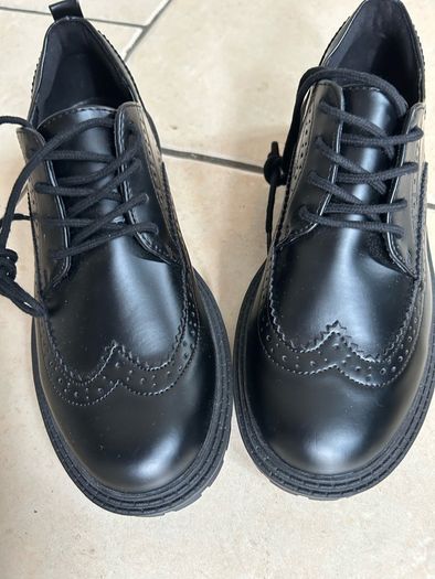 Black Loafer Style Shoes